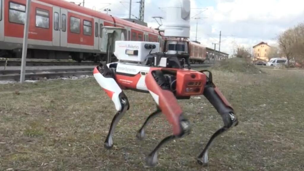 cane robot per rintracciare gli autori di graffiti prima che si mettano al lavoro testato dalle ferrovie tedesche
